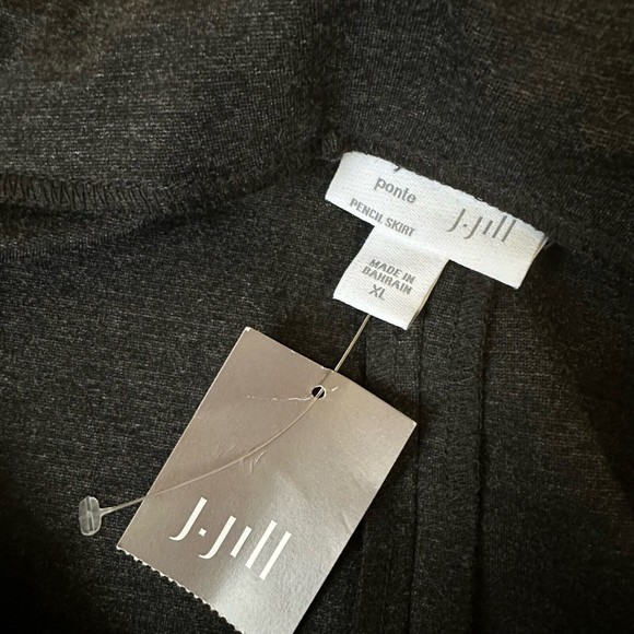 NWT J. JILL Ponte Pencil Skirt Pull On in Dark Charcoal - Picture 6 of 10